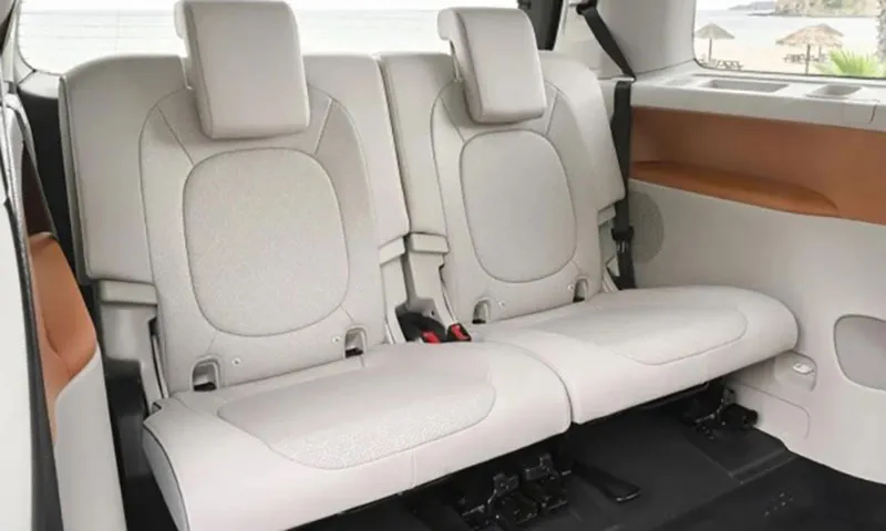Hàng ghế thứ ba của ID. Buzz rất rộng nhưng chỉ có hai chỗ. Ảnh Volkswagen