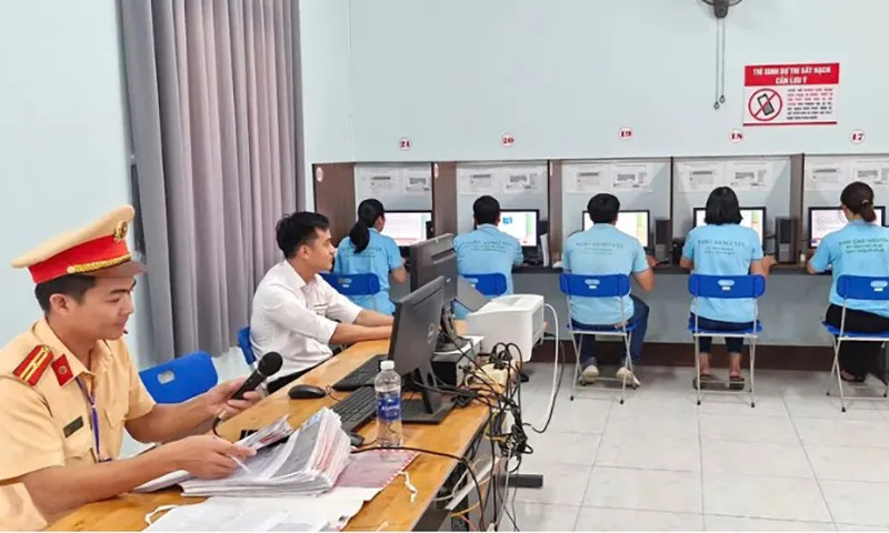 Kỳ thi đầu tiên thi sát hạch lái xe do CSGT Đắk Nông tổ chức