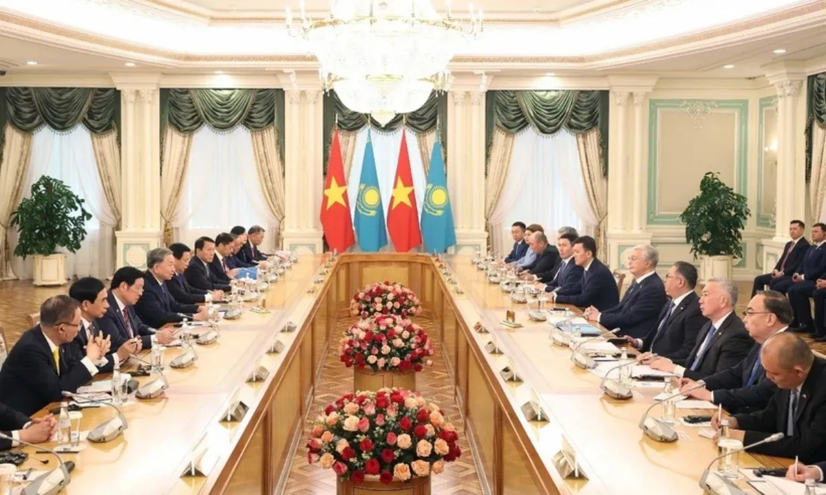 Việt Nam - Kazakhstan nâng cấp quan hệ lên Đối tác chiến lược