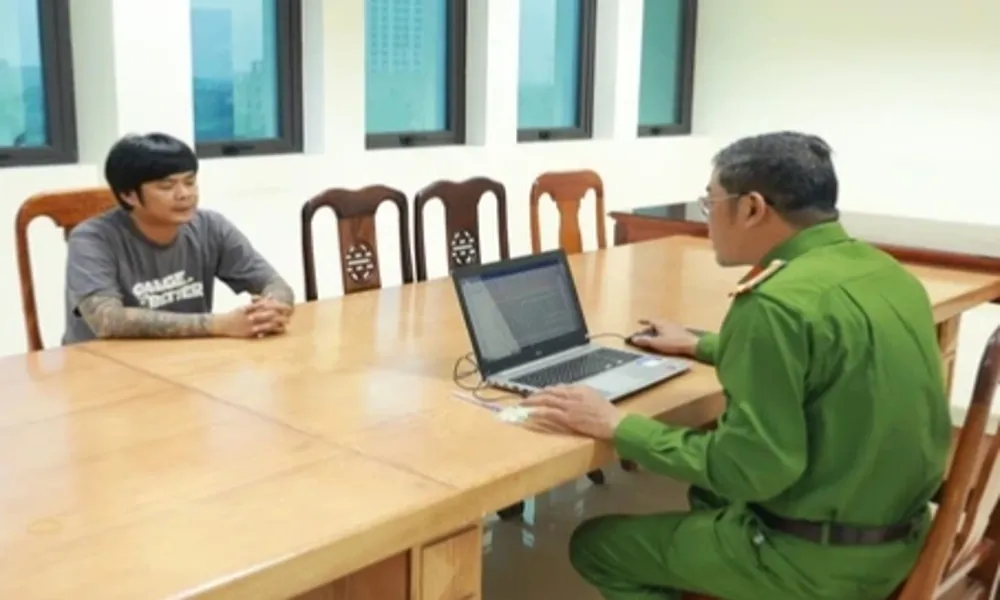 Truy bắt nhóm đối tượng cưỡng đoạt gỗ, Ngô Đức Dũng đã đầu thú