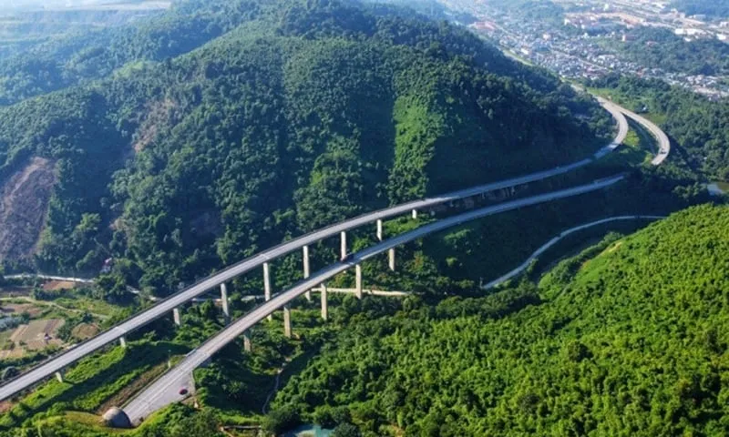 cao-toc-hoa-binh-moc-chau-1108
