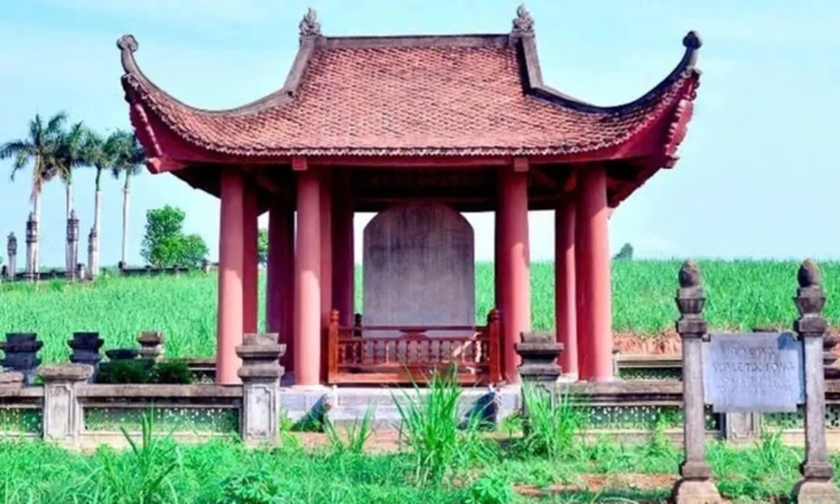 khu-lang-mo-vua-le-tuc-tong-1746592999721297149567