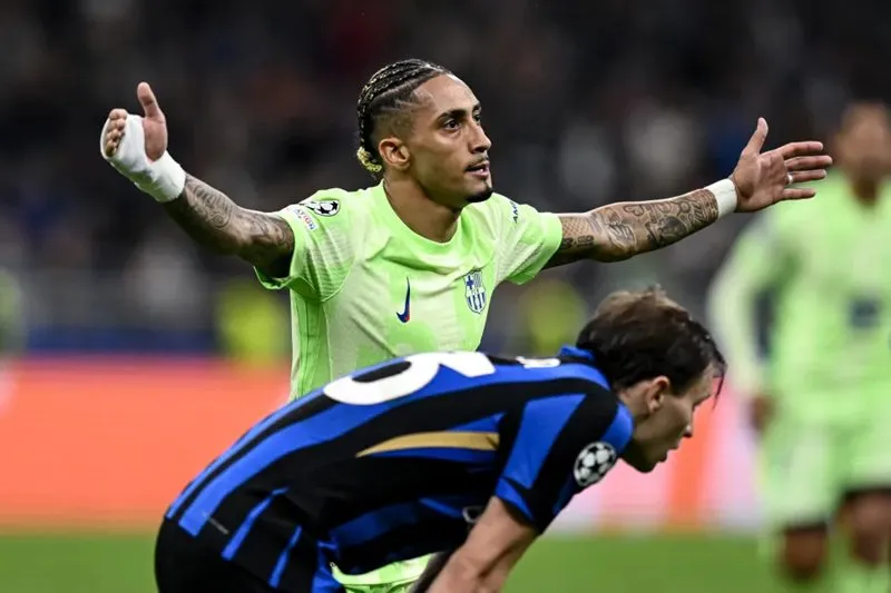 Raphinha cân bằng kỷ lục của Ronaldo ở mùa giải 2013/14. Ảnh: Internet