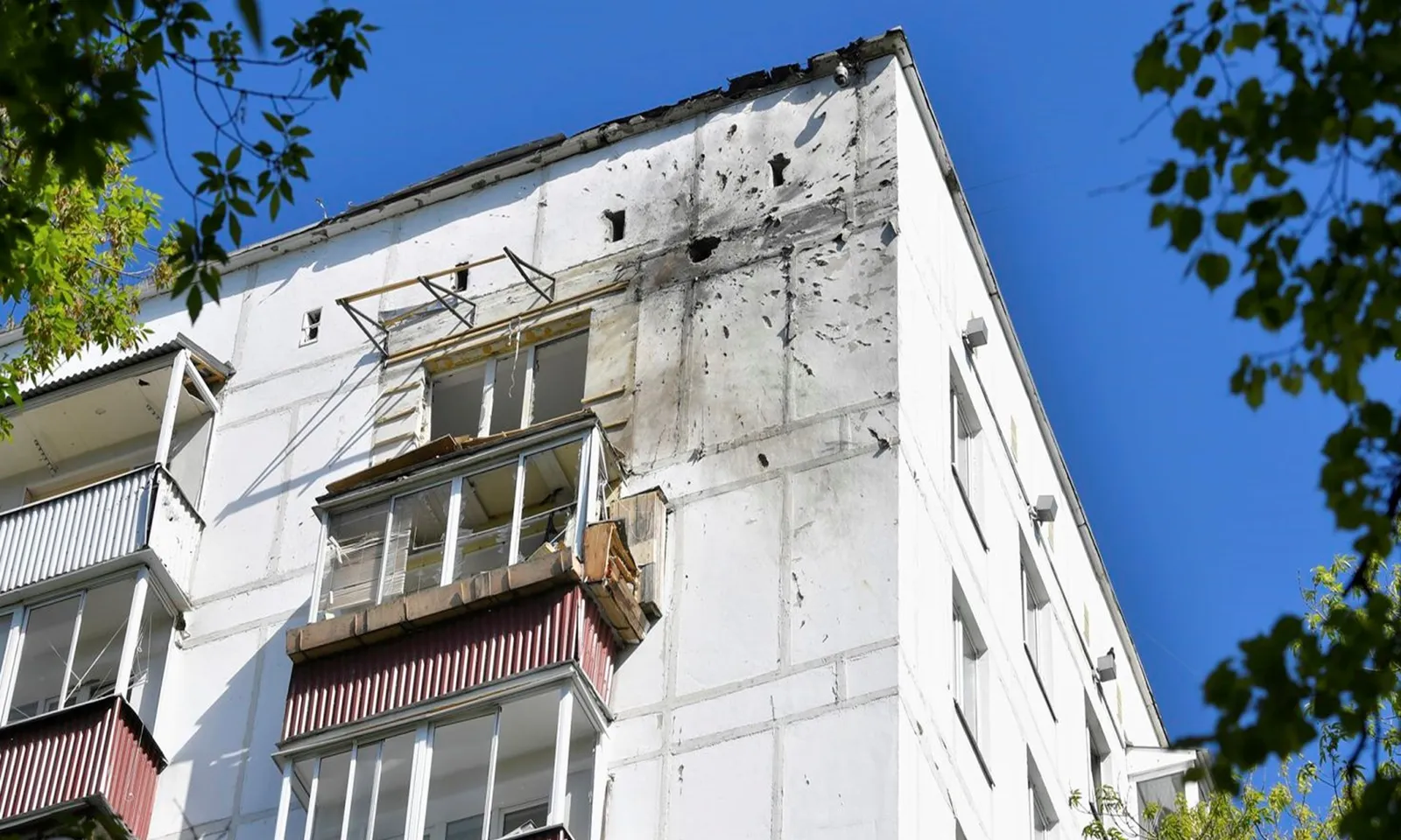 UAV của Ukraine tiếp tục tấn công Moscow | Nga tạm dừng các chuyến bay trước cuộc diễu binh