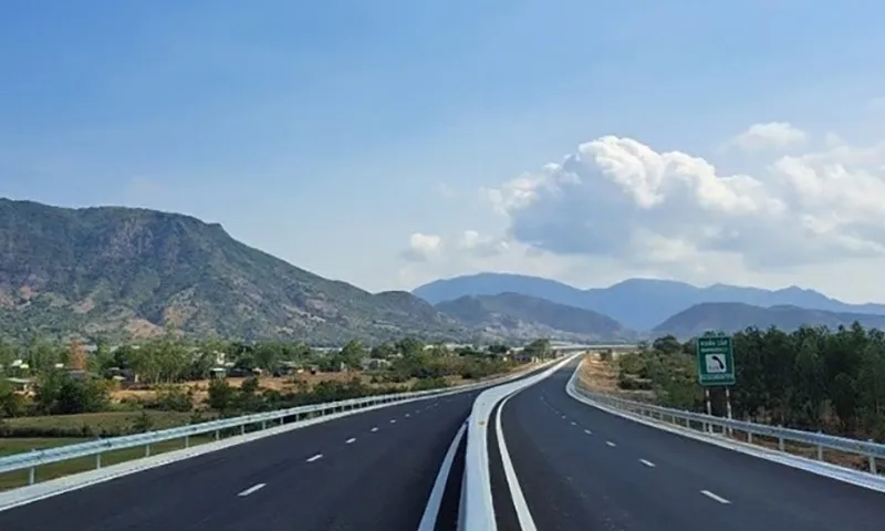 Đề xuất đầu tư hơn 44.300 tỷ đồng làm cao tốc Quảng Ngãi - Kom Tum