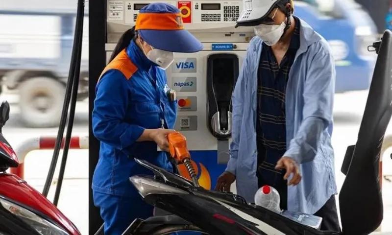 Giá xăng có thể giảm tiếp