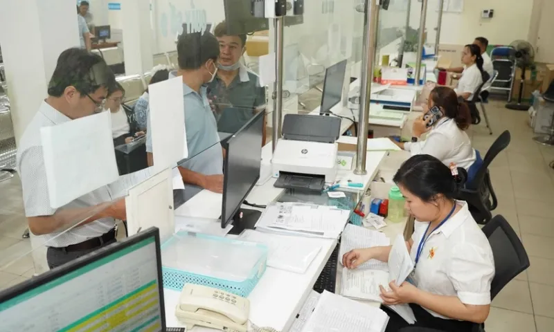 Cần chính sách riêng cho từng nhóm công chức, viên chức thôi việc