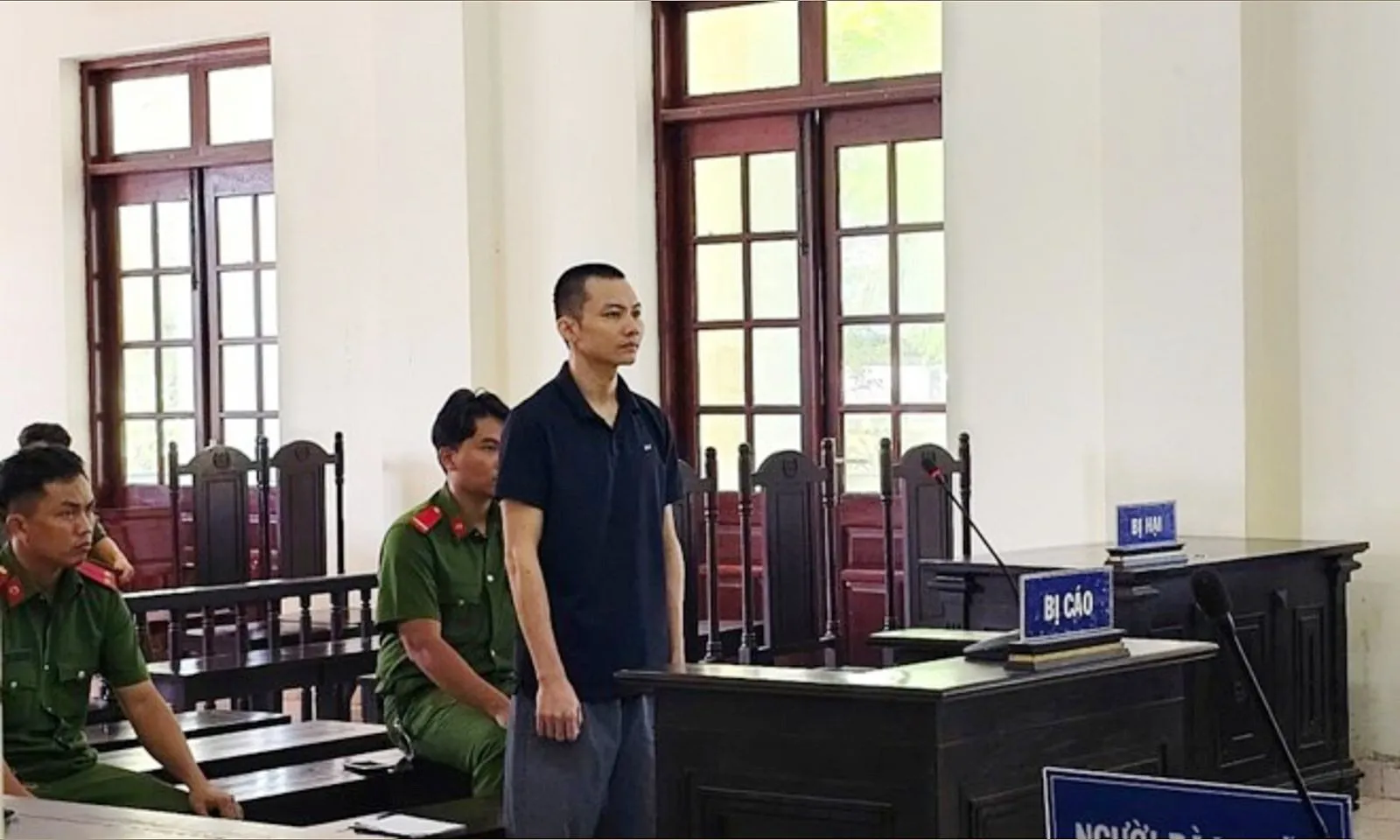 Hoãn xét xử Lê Thanh Nhất Nguyên trong vụ án lừa đảo ở “Tịnh thất Bồng Lai”