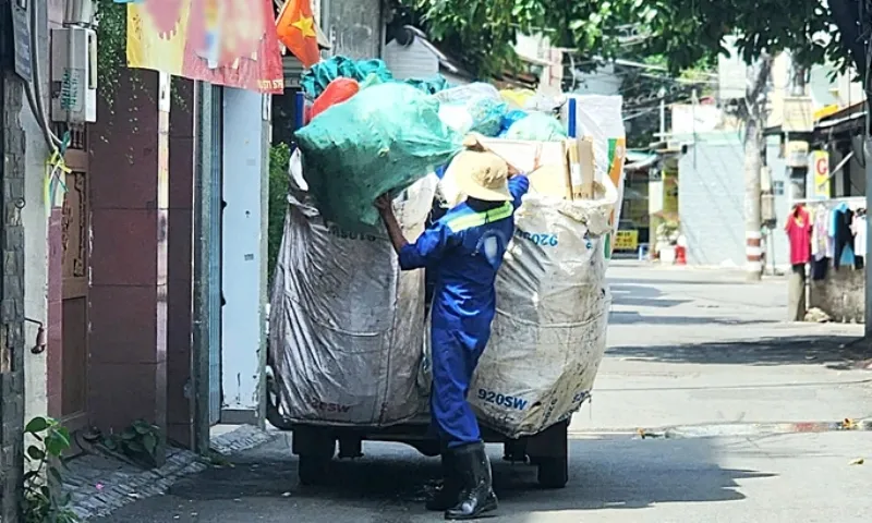 TPHCM: Biểu phí tiền rác mới từ 1/6