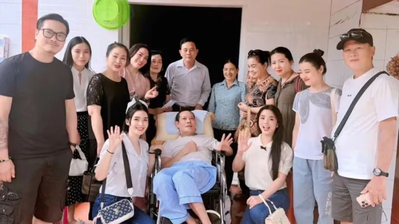 tinh-hinh-dien-vien-thai-hoa-sau-dot-quy-khien-khan-gia-xot-xa (2)