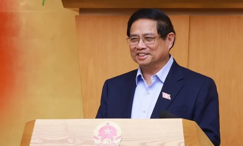 Thủ tướng yêu cầu khẩn trương hoàn tất nội dung về chính quyền địa phương 2 cấp trình Bộ Chính trị