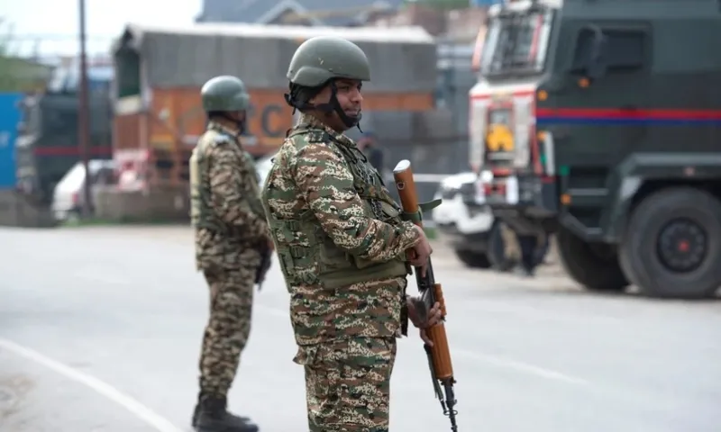 Ấn Độ cảnh báo Pakistan có ý đồ leo thang quân sự dọc biên giới