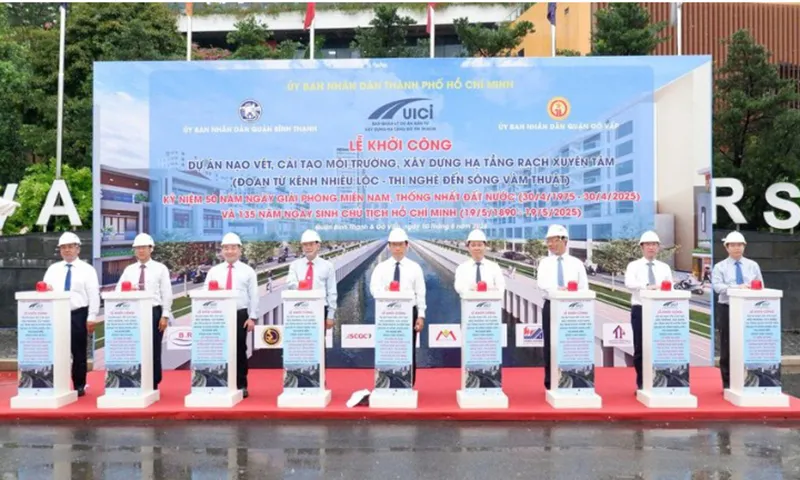 Khởi công cải tạo tuyến rạch Xuyên Tâm, con rạch ô nhiễm nhất TPHCM 