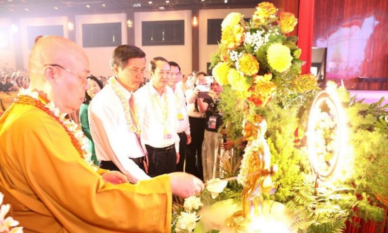 Hơn 4.500 người dự Đại lễ Phật đản tại Bái Đính
