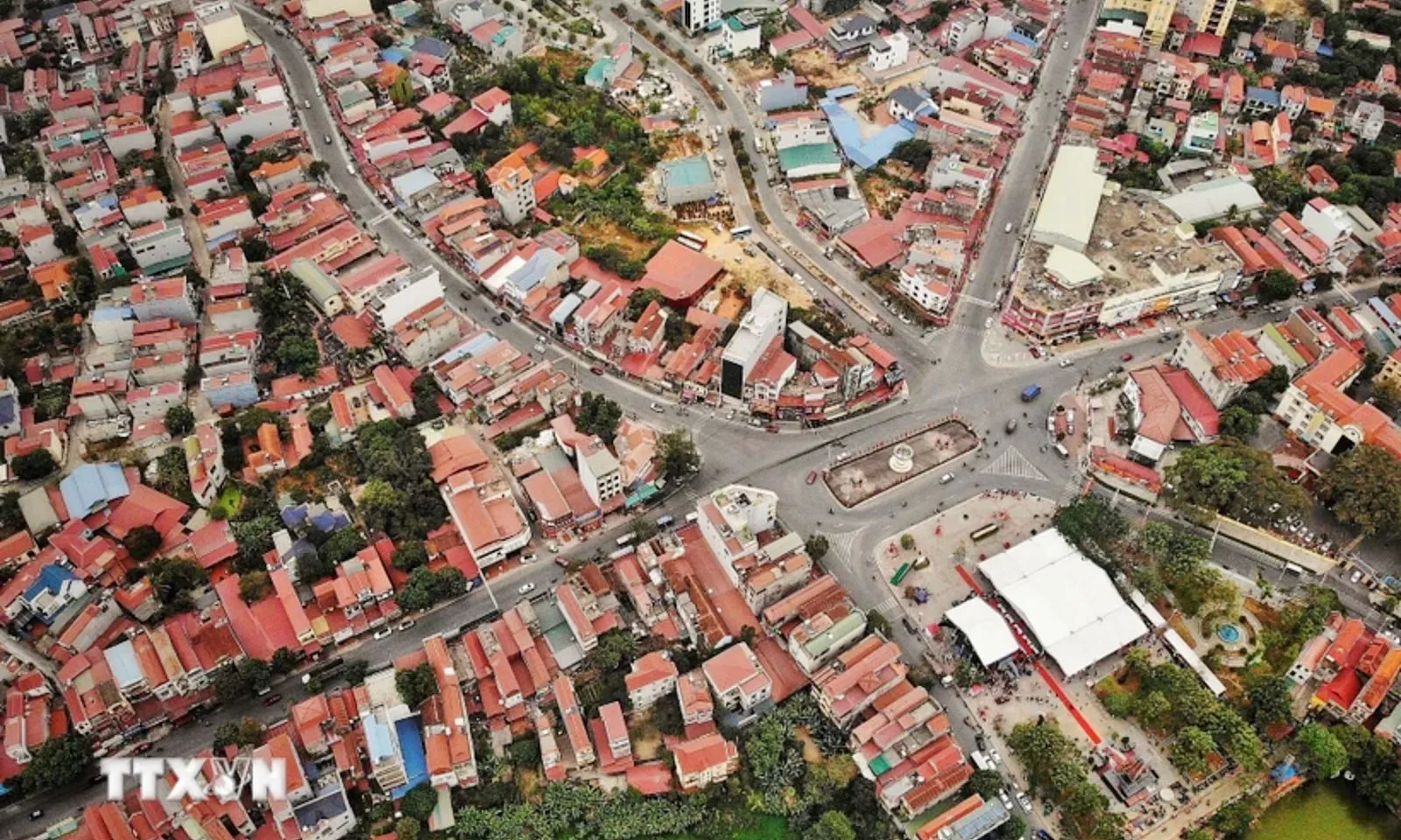 Thông qua đề án sắp xếp đơn vị hành chính cấp tỉnh, hình thành 23 tỉnh mới 