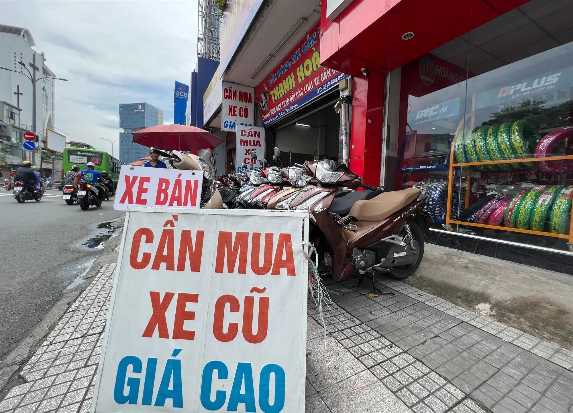 Mua ban xe