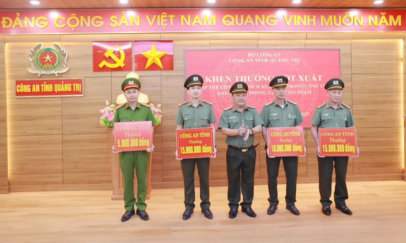 Quảng Trị: Bắt giữ 4 người, thu giữ 358kg thuốc nổ và hàng trăm viên đạn