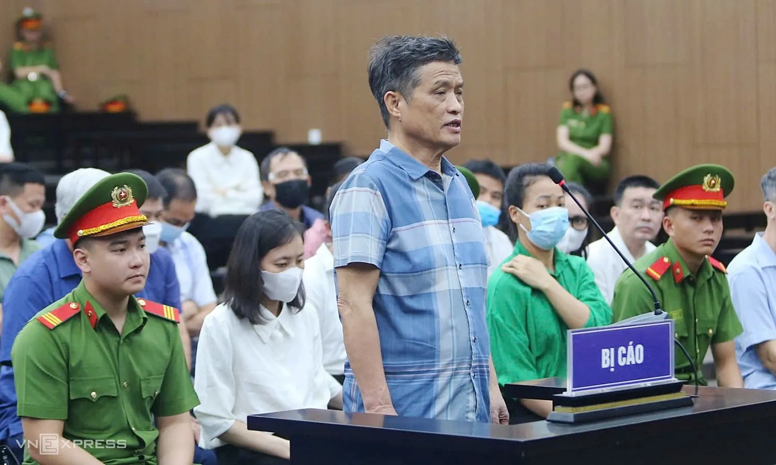 van thuan_voh