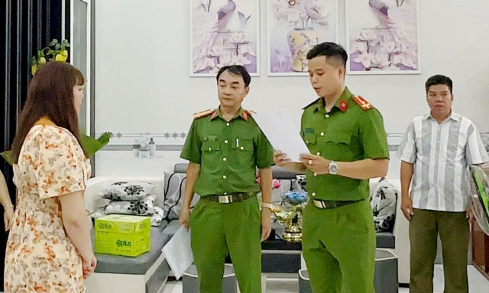 Bắt giữ đôi tình nhân lừa đảo hơn 3,2 tỉ đồng qua mạng