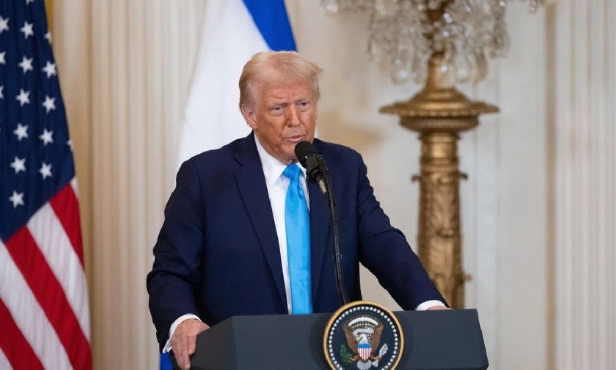 Ông Trump tuyên bố dỡ bỏ toàn bộ lệnh trừng phạt Syria