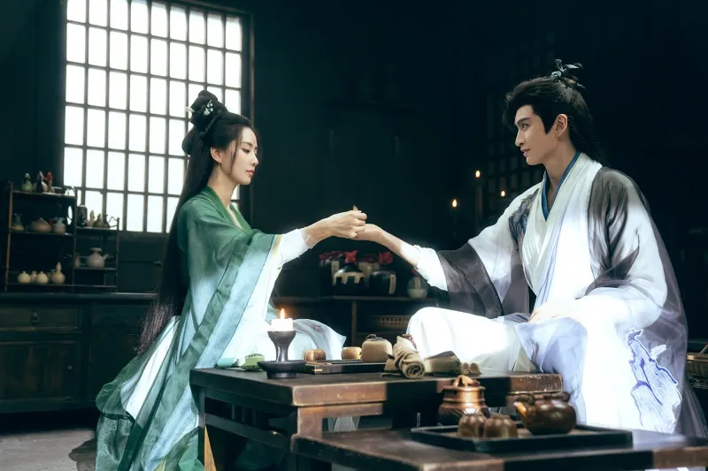 voh-tiec-cho-soai-ca-truong-van-long-u40-moi-co-vai-dien-gay-sot-ran-ran-13