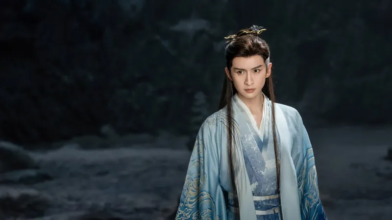 voh-tiec-cho-soai-ca-truong-van-long-u40-moi-co-vai-dien-gay-sot-ran-ran-17