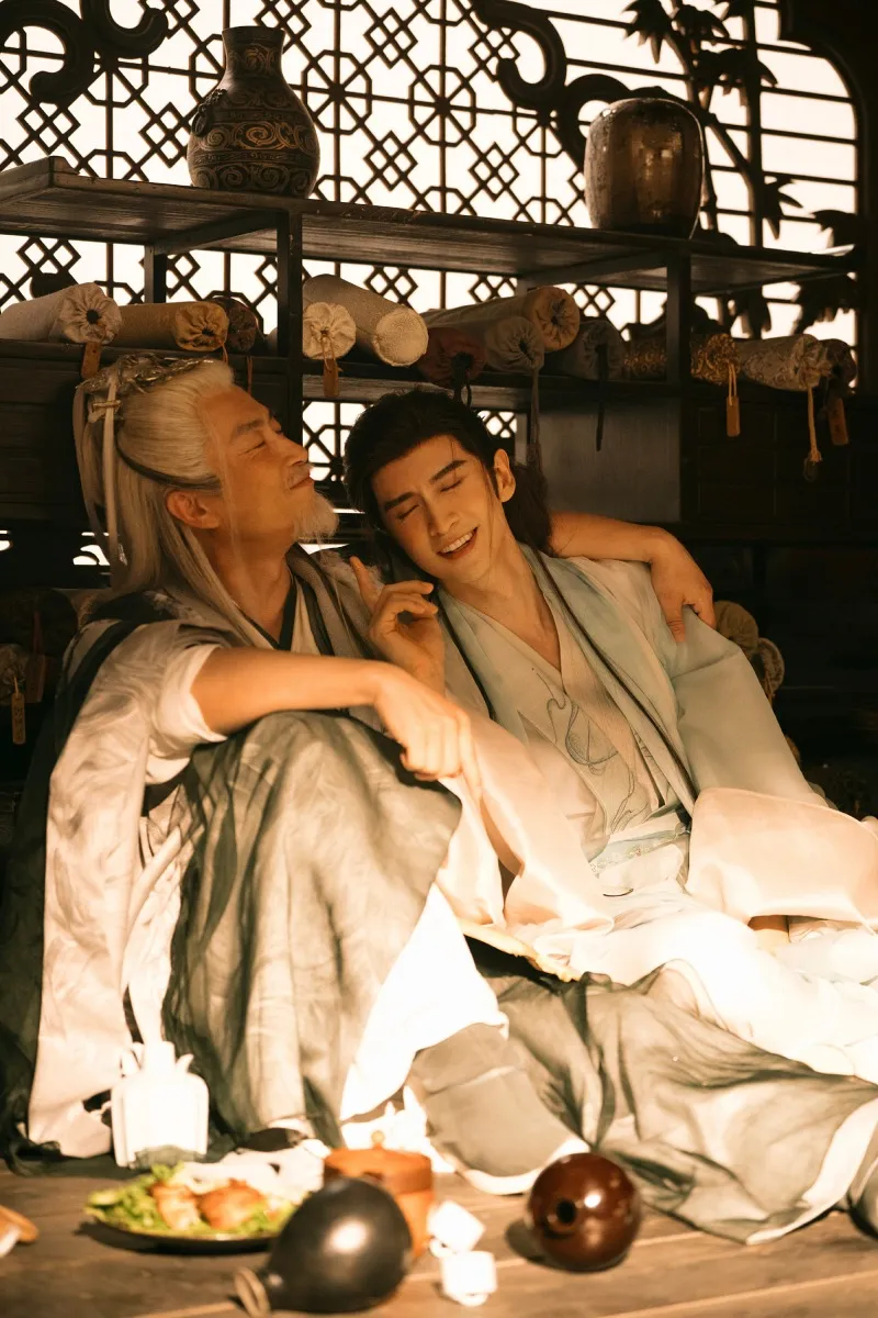 voh-tiec-cho-soai-ca-truong-van-long-u40-moi-co-vai-dien-gay-sot-ran-ran-21