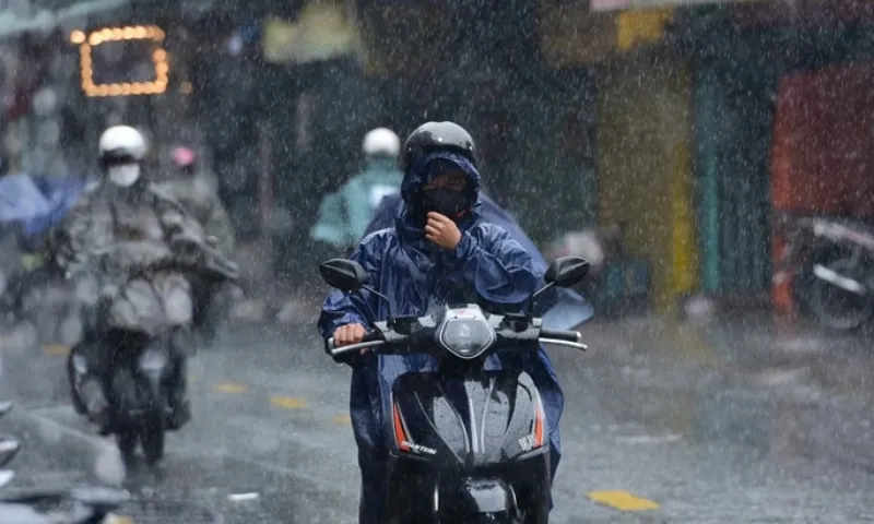 Thời tiết hôm nay 15/5:  Mưa lớn ở Nam Bộ