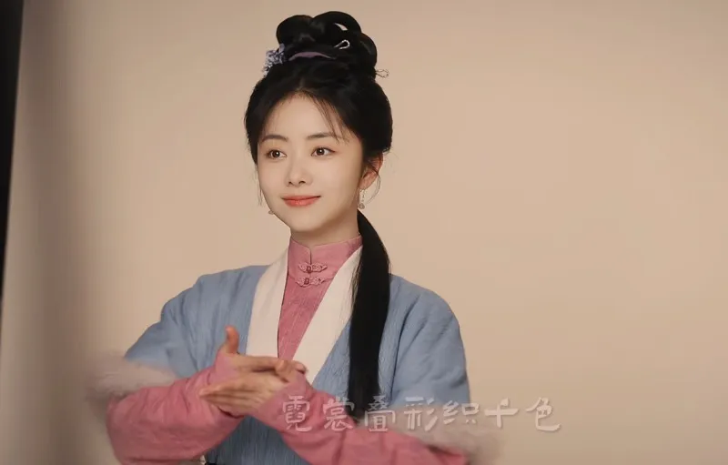 voh-dam-tung-van-va-luu-hoc-nghia-sieu-dep-doi-trong-lan-huong-nhu-co-h-12