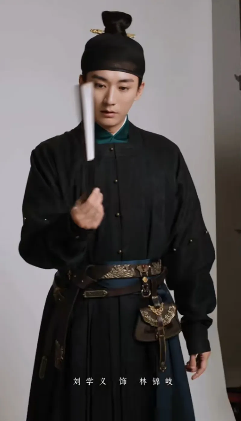 voh-dam-tung-van-va-luu-hoc-nghia-sieu-dep-doi-trong-lan-huong-nhu-co-h-8