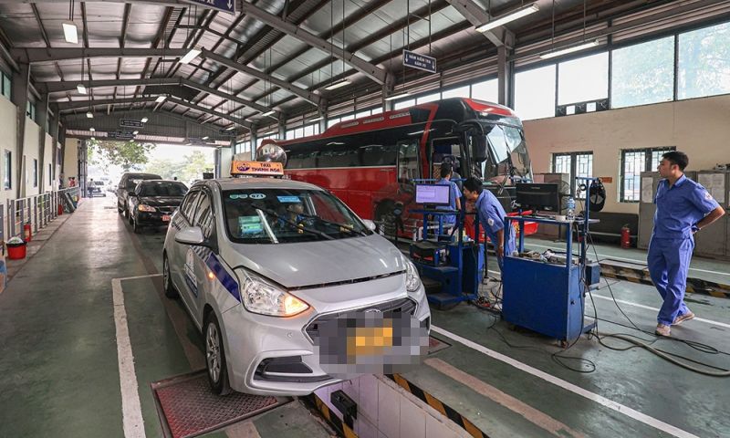 Không cấm xe ô tô theo năm sản xuất