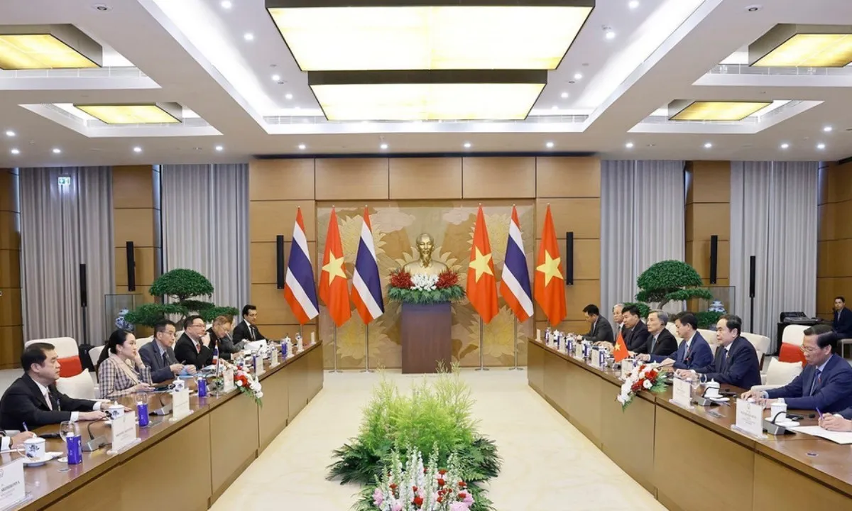 chu-tich-quoc-hoi-tran-thanh-man-hoi-kien-thu-tuong-thai-lan-paetongtarn-shinawatra-1505-8