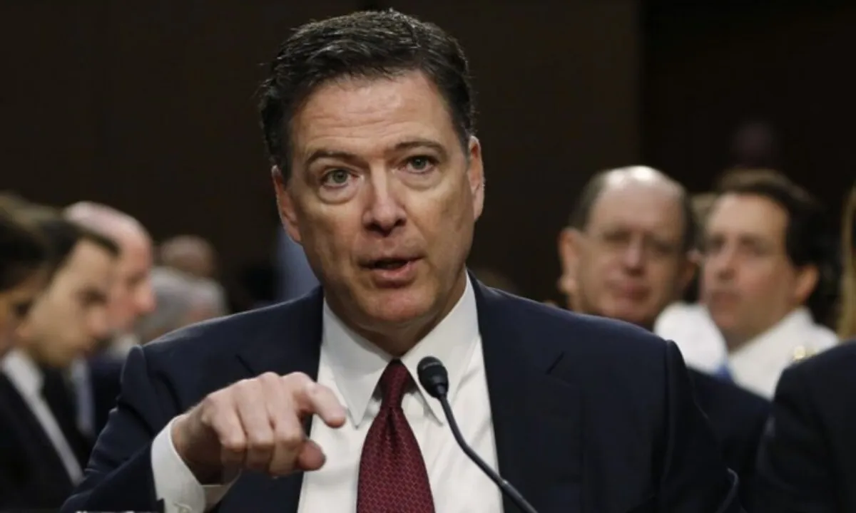 Cựu giám đốc FBI Comey bị cáo buộc gửi thông điệp ám chỉ ám sát Trump