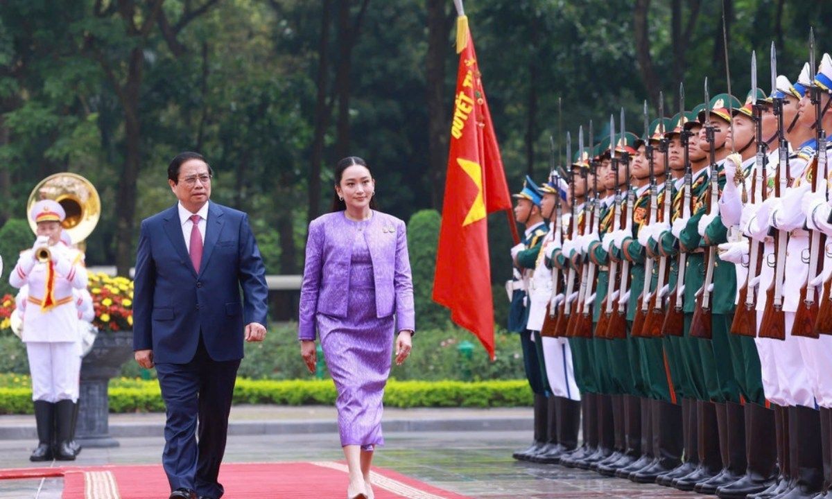 Thủ tướng Phạm Minh Chính chủ trì lễ đón Thủ tướng Thái Lan thăm Việt Nam