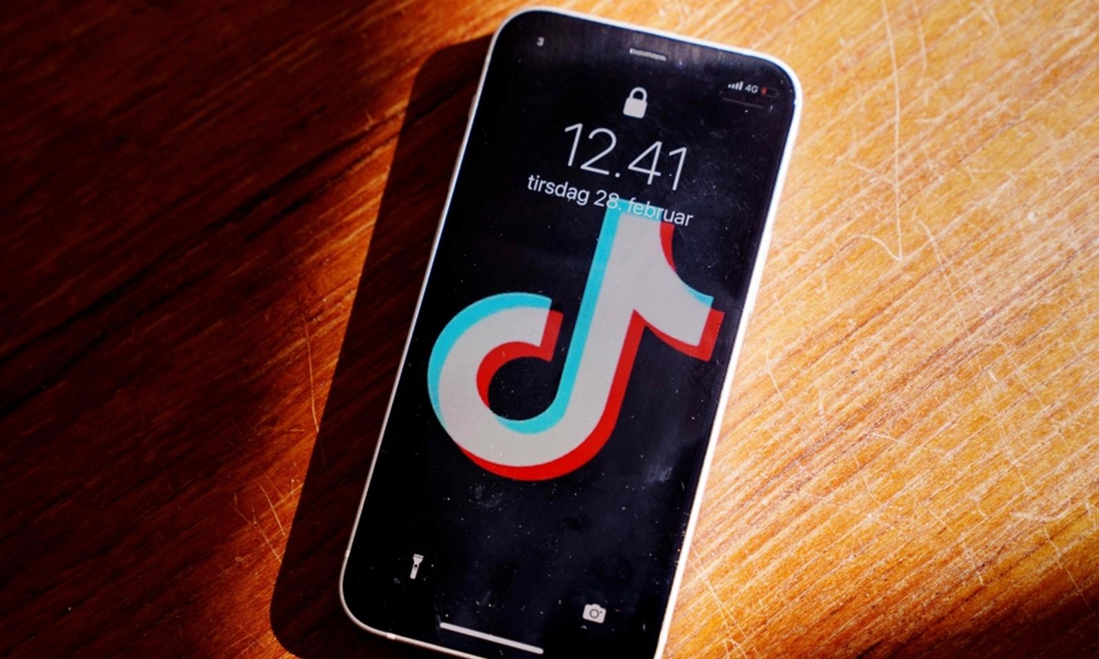 EU cáo buộc TikTok vi phạm nhiều quy tắc về quảng cáo