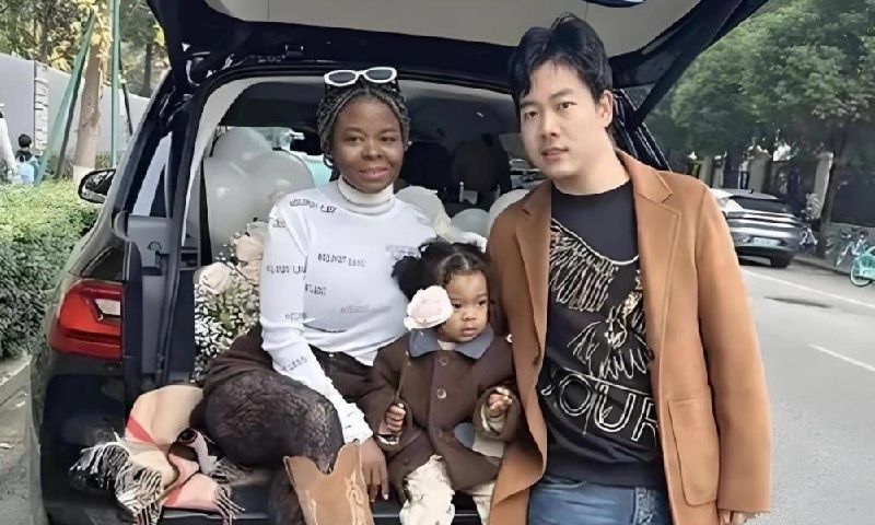 Chàng trai Trung Quốc trở thành rể quý tại Nigeria, kết hôn với con gái cưng của tù trưởng bộ lạc