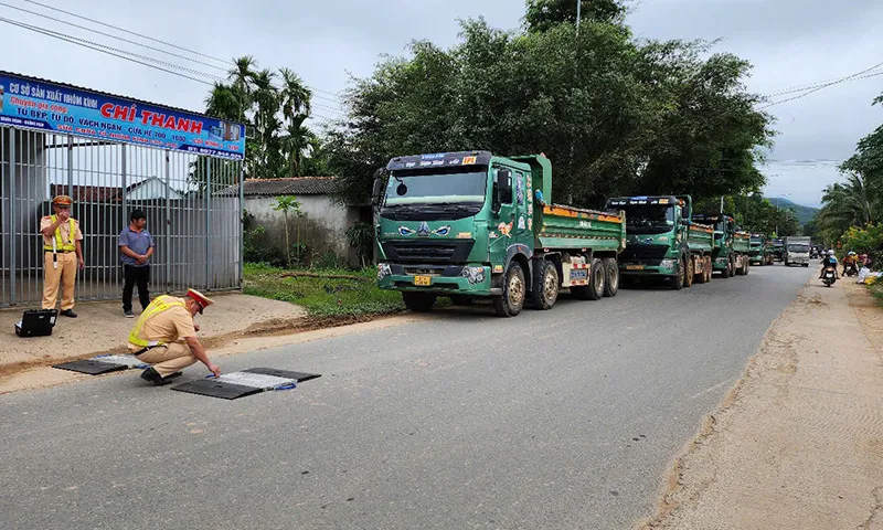 Bị phạt 126 triệu đồng vì chở quá tải gần 200%