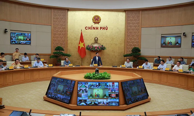Tạo chuyển biến thực chất trong đảm bảo trật tự, an toàn giao thông
