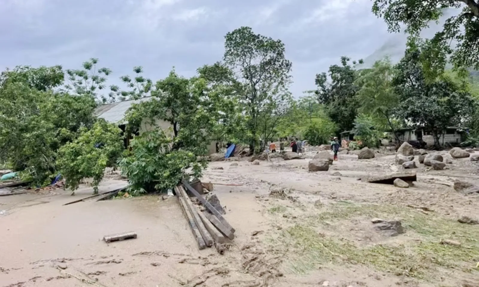 Bắc Kạn: Mưa lớn gây lũ quét, sạt lở đất khiến 4 người chết