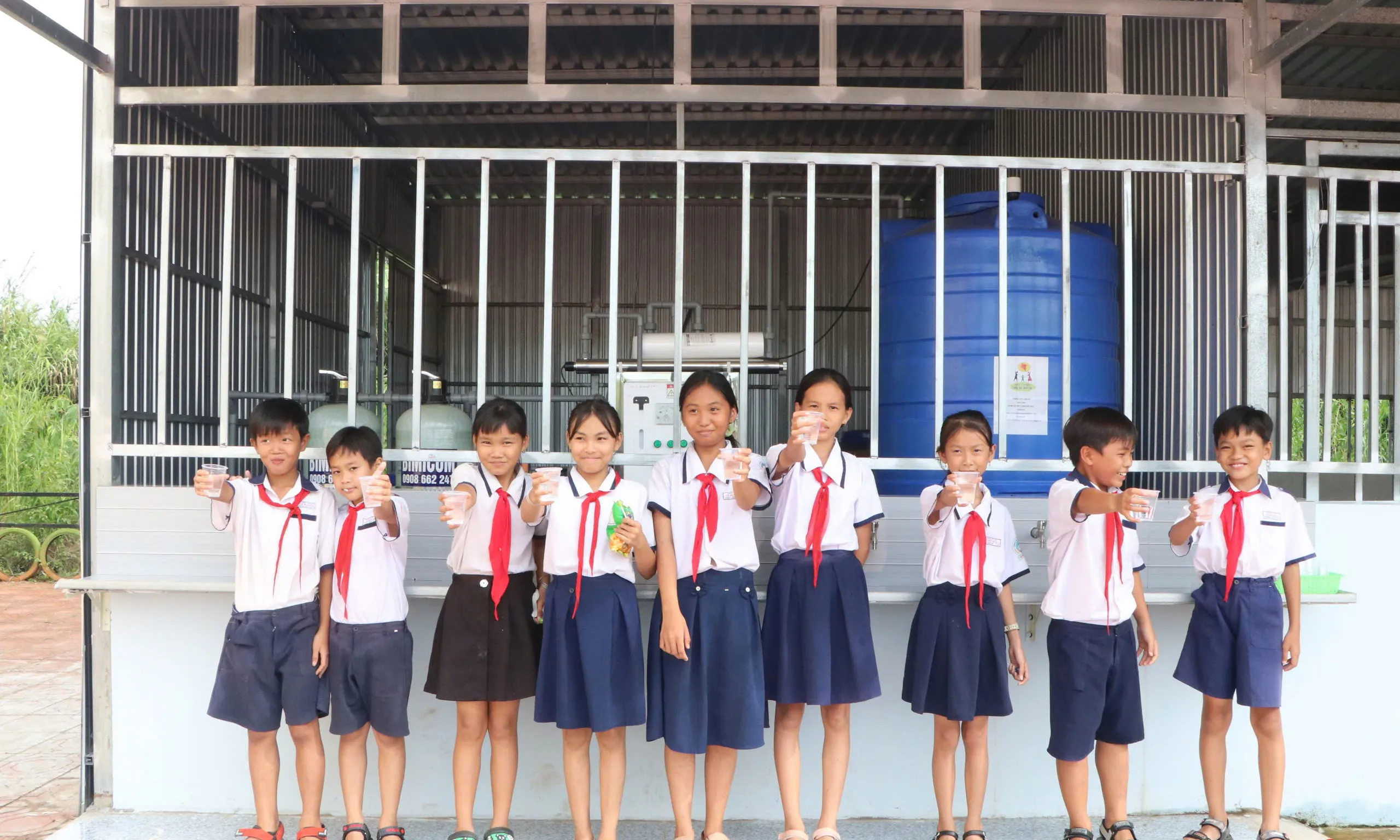 Bàn giao 5 hệ thống lọc nước sạch cho người dân U Minh trị giá 500 triệu đồng