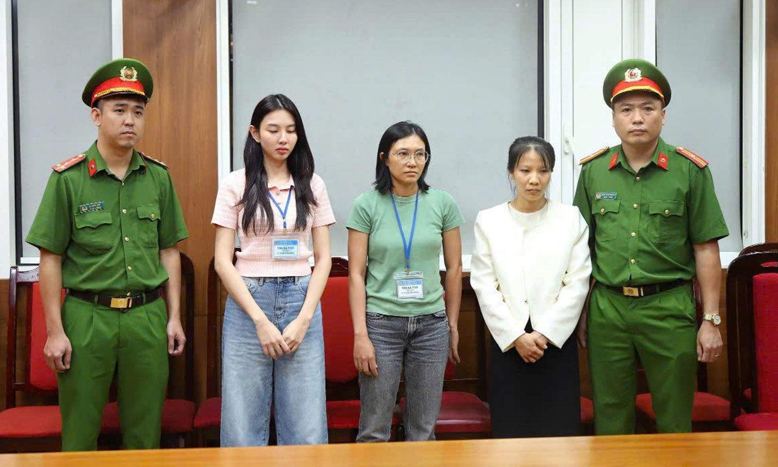 Khởi tố, bắt tạm giam hoa hậu Nguyễn Thúc Thùy Tiên