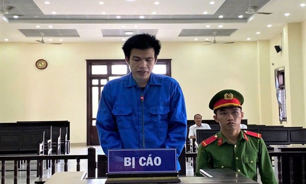 Thanh niên lĩnh 19 năm tù khi mua ma túy trên mạng