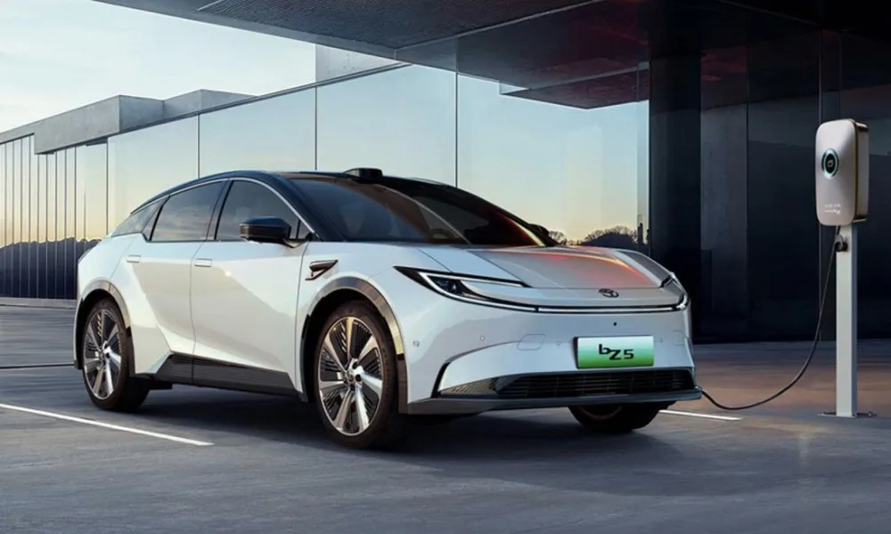Toyota bZ5: SUV điện mới cạnh tranh Tesla Model Y, giá chỉ bằng một nửa