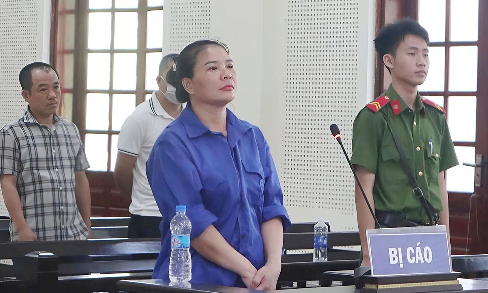 Lừa hơn 2 tỉ đồng bằng chiêu thế chấp vàng giả