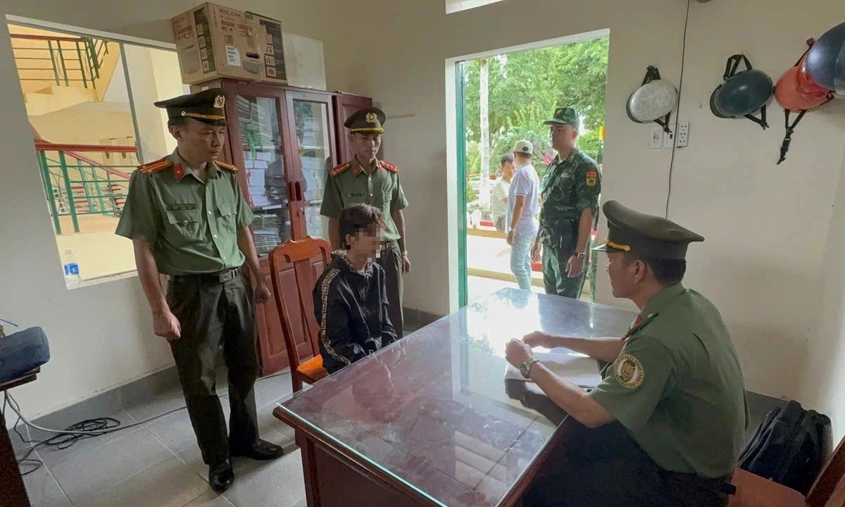 Bắt thanh niên bị truy nã đặc biệt tại cửa khẩu quốc tế Hà Tiên