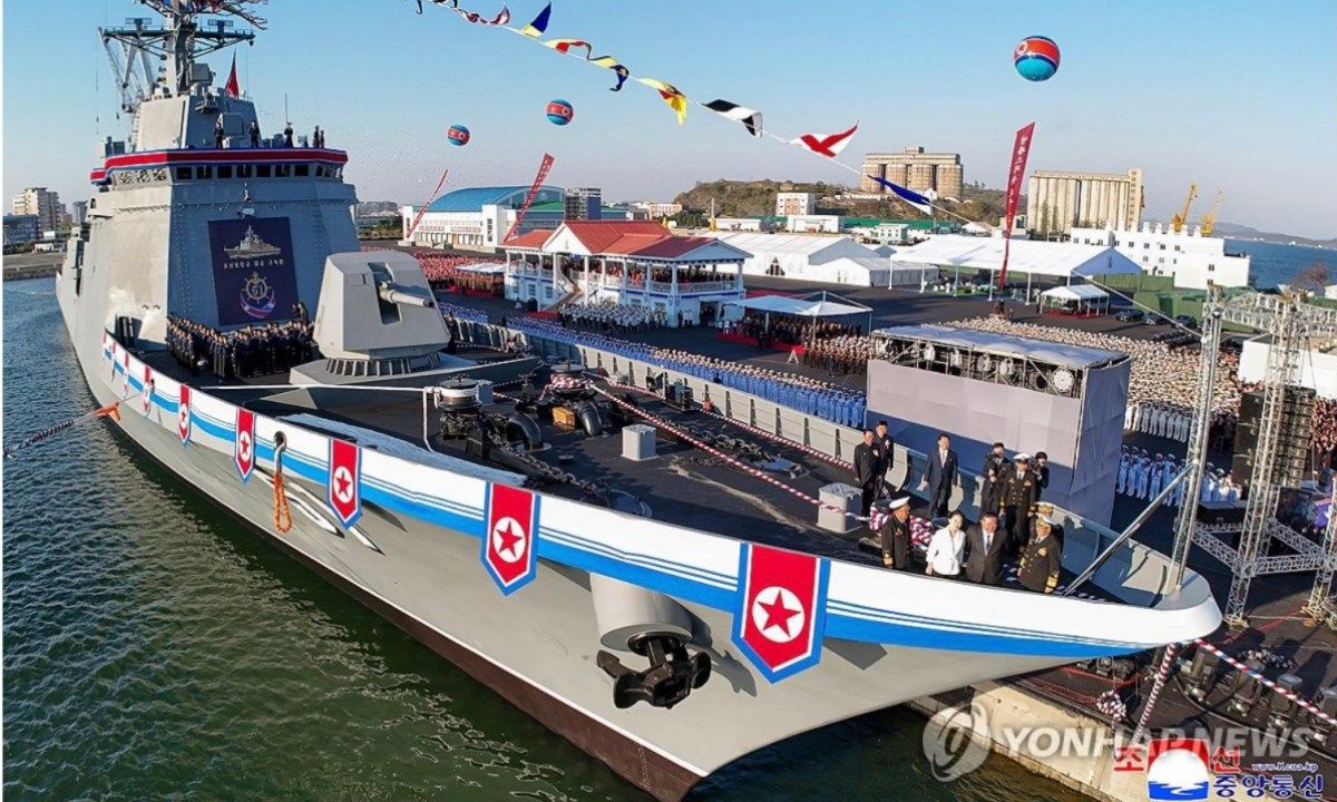 Tàu chiến lớn nhất Triều Tiên gặp sự cố khiến ông Kim Jong Un nổi giận