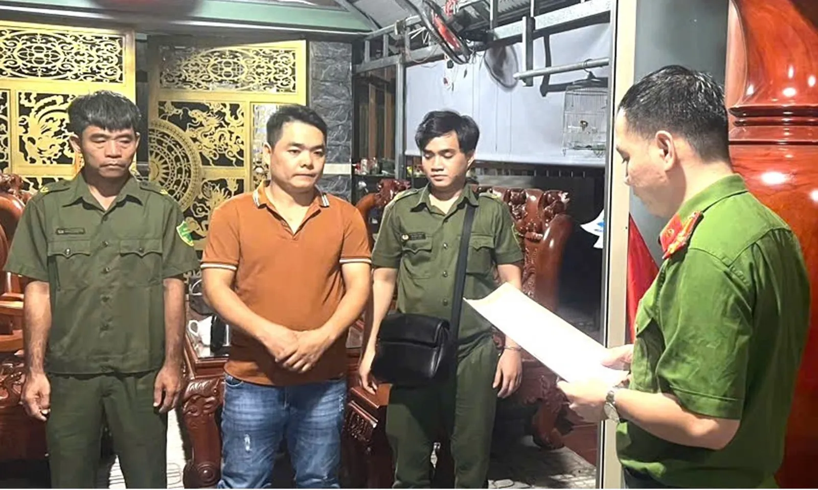 Bắt Chủ tịch UBND phường Trảng Dài vì nhận tiền để ‘ngó lơ’ hoạt động xây dựng trái phép