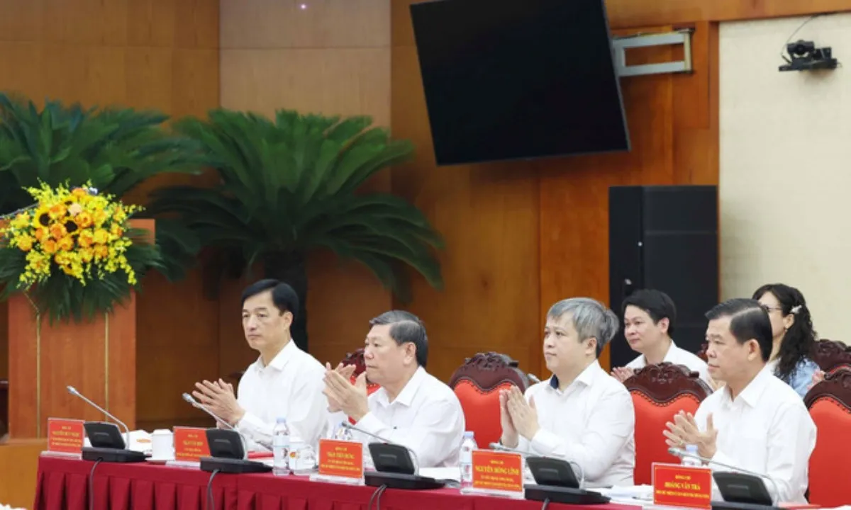 tong-bi-thu-to-lam-lam-viec-voi-uy-ban-kiem-tra-trung-uong-2205-6