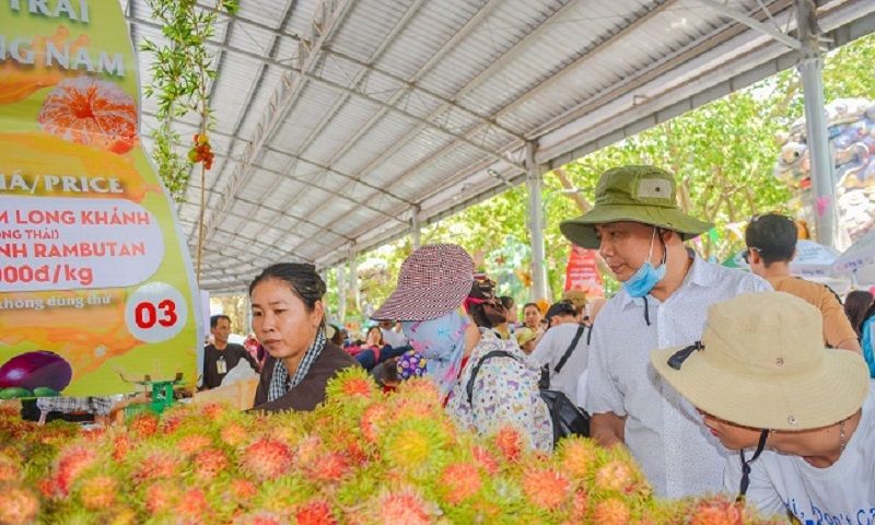 Hàng trăm loại trái cây đặc sản miền nhiệt đới quy tụ tại Lễ hội trái cây Nam bộ 2025 