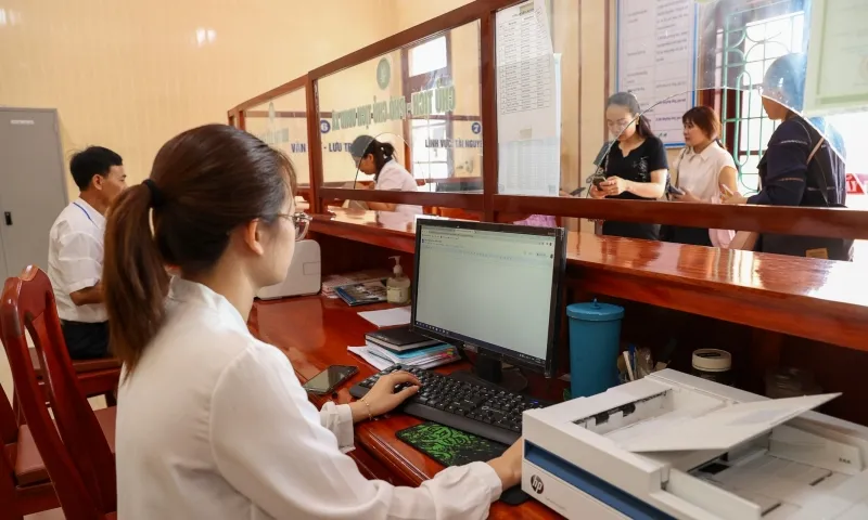 Sẽ trình Trung ương 5 bảng lương, 9 phụ cấp mới theo vị trí việc làm